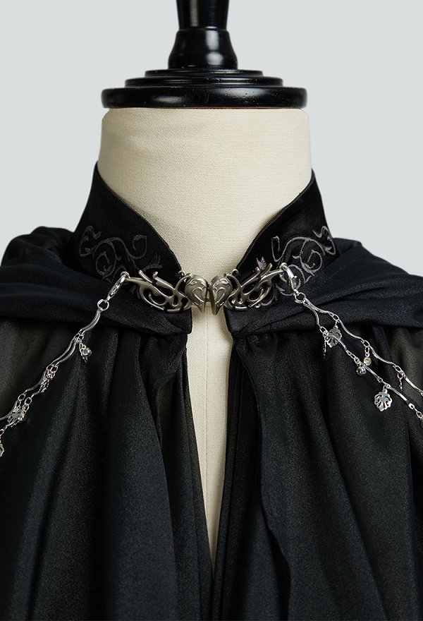 Elfa Medieval Capa de gasa negra con capucha y cadena decorativa