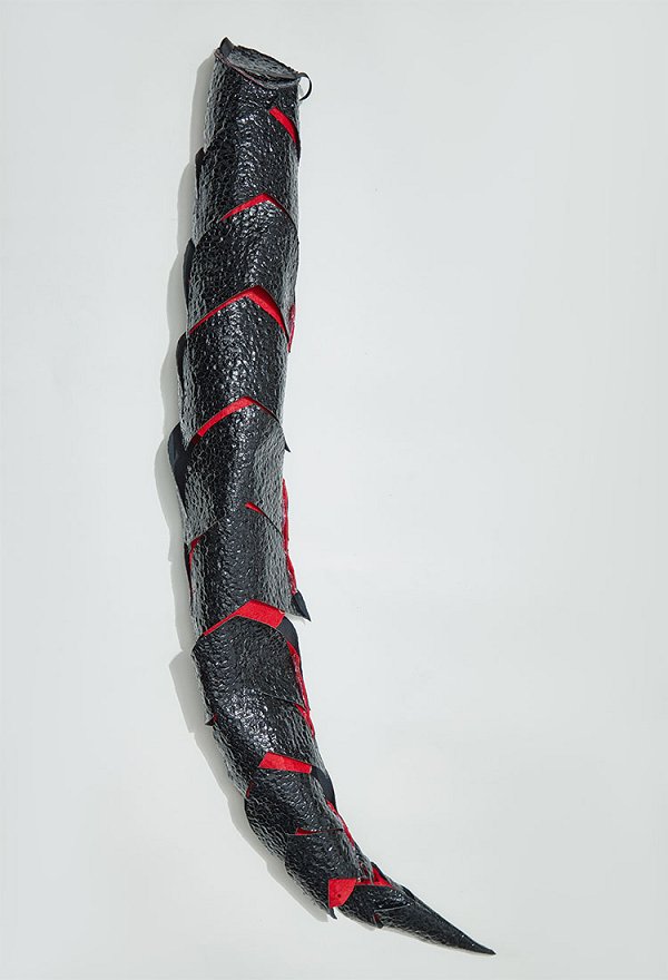 Amor y espacio profundo Scarlet Passion MC Cosplay Accesorio Cola Prop