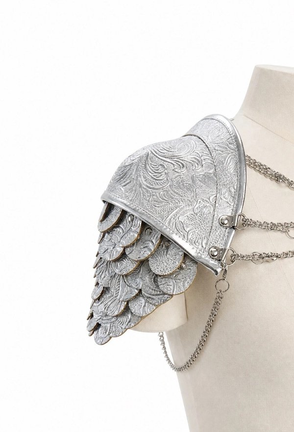 Daizbella Medieval Scale Pauldrons Silver PU Leather Chain Shoulder Armor