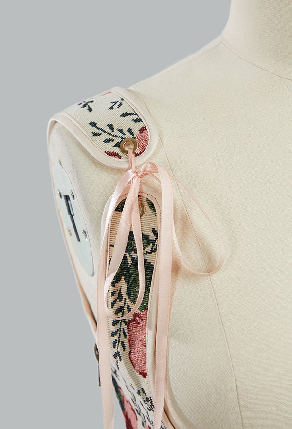 Renacentista Medieval Corsé con un bonito estampado floral y busto de soporte con ballenas Renacentista Medieval Corsé con un bonito estampado floral y busto de soporte con ballenas