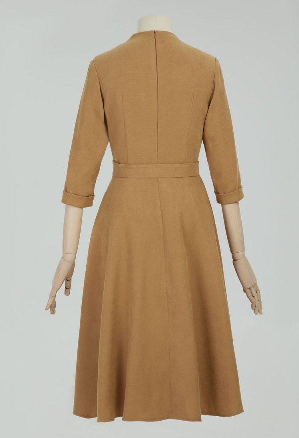 1950er Vintage V-Ausschnitt Sieben Ärmel Kleid mit Gürtel 1950er Vintage V-Ausschnitt Sieben Ärmel Kleid mit Gürtel