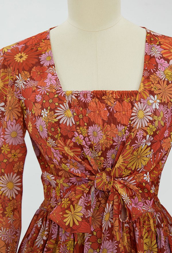 Vintage Hippie Costume 1970s Floral Dress with Coat Disco Prom Carnival Halloween Party Dress Vintage Hippie Costume 1970s Floral Dress with Coat Disco Prom Carnival Halloween Party Dress