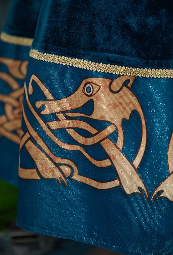 Miccostumes x Sunset Dragon Brave Cosplay Vestido medieval de Mérida con cinturón y corona