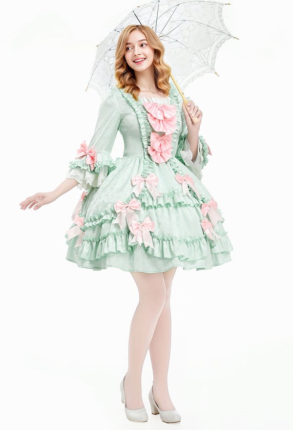Medieval Pompadour Vestido Corto vintage rococó verde menta con decoración de lazo. Medieval Pompadour Vestido Corto vintage rococó verde menta con decoración de lazo.