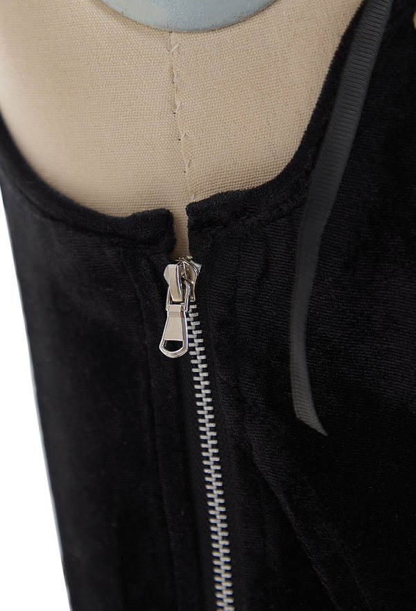 Corset serré brodé Renaissance style médiéval rétro elfe