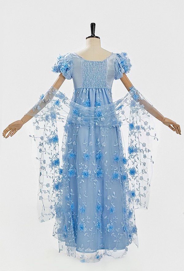 Daizbella Hellblaues Kleid aus der Regency-Ära mit hohem Bund Puffärmeln Schal und Taillenkette