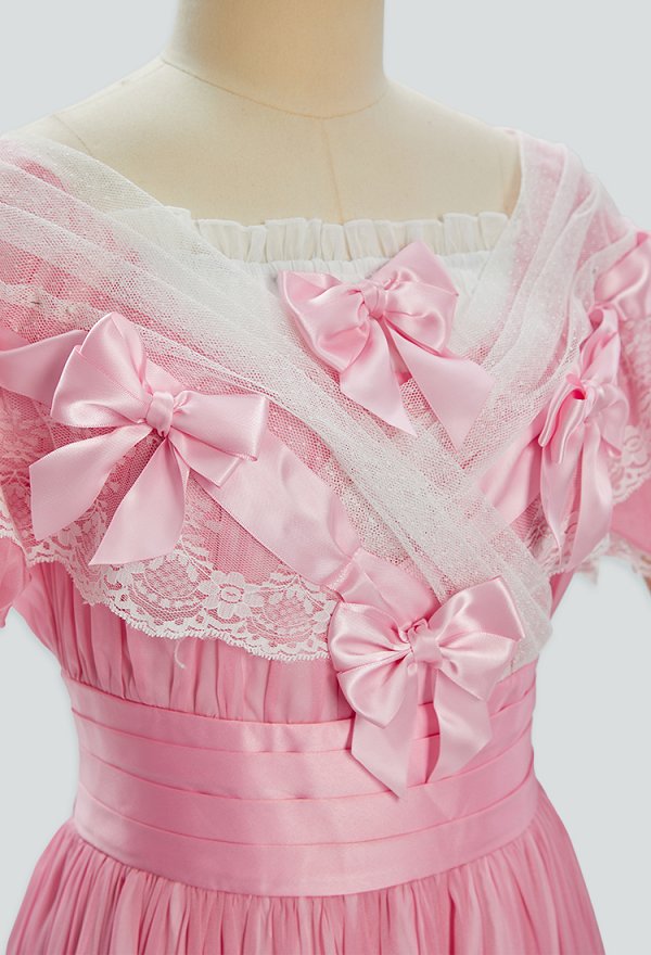 Daizbella Vintage European-Style Antique Dress Court-Style Off-the-Shoulder Tiered Dress