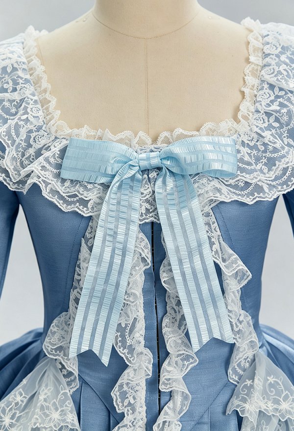 Daizbella Renaissance Medieval Costume Rococo Style Grey-Blue Top and Skirt with Bow