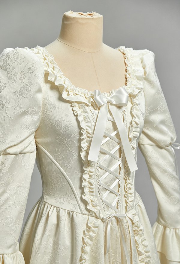 Daizbella Renaissance Medieval Costume White Rococo Style Dress