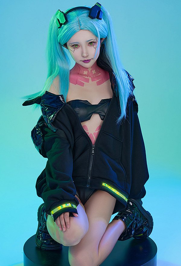 Cyberpunk: Edgerunners Costume de Cosplay Rebecca Veste Ensemble avec des Autocollants de Tatouage Cyberpunk: Edgerunners Costume de Cosplay Rebecca Veste Ensemble avec des Autocollants de Tatouage