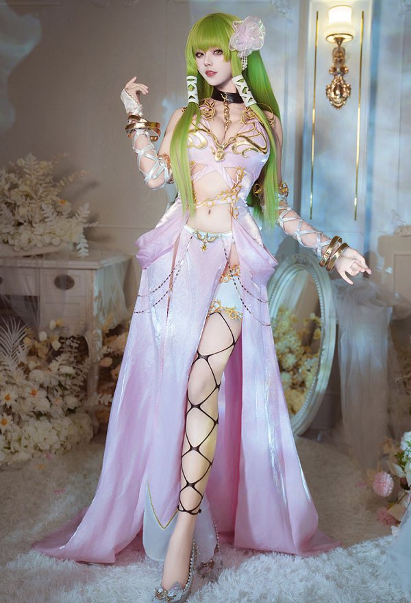 Code Giasu C.C. Cosplay Costume Robe rose avec chaussettes à fleurs sur la tête