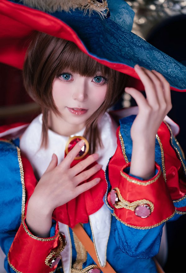 Card Master Sakura Sakura Cosplay Costume Top and Pumpkin Shorts with Long Shawl and Hat Card Master Sakura Sakura Cosplay Costume Top and Pumpkin Shorts with Long Shawl and Hat