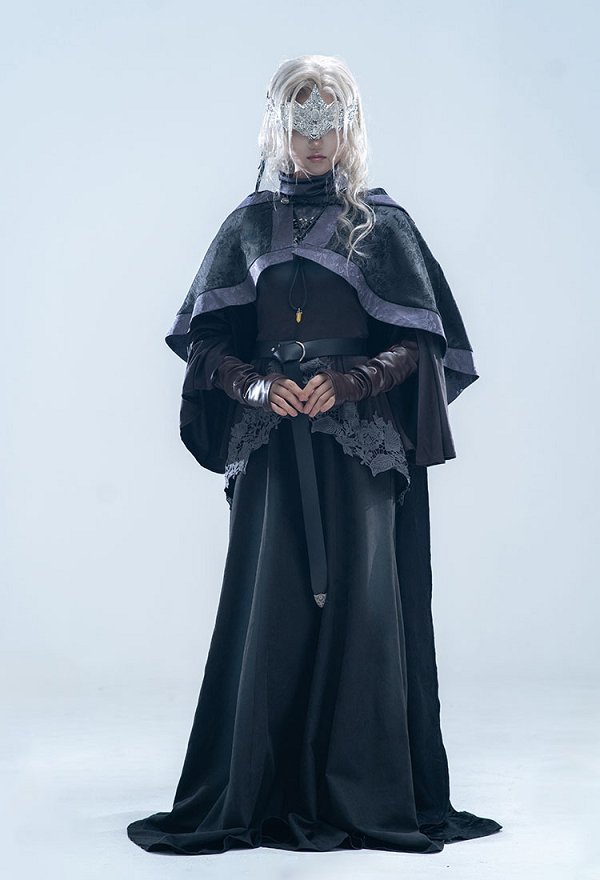 Dark Souls Fire Keeper Cosplay Vestido con capa y guantes