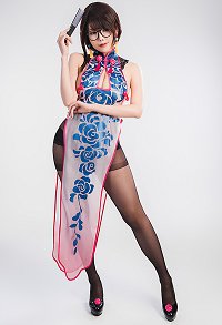 FGO Yu Meiren Cosplay Costume Women's Blue Rose Cheongsam Dress with Pantyhose and Earrings