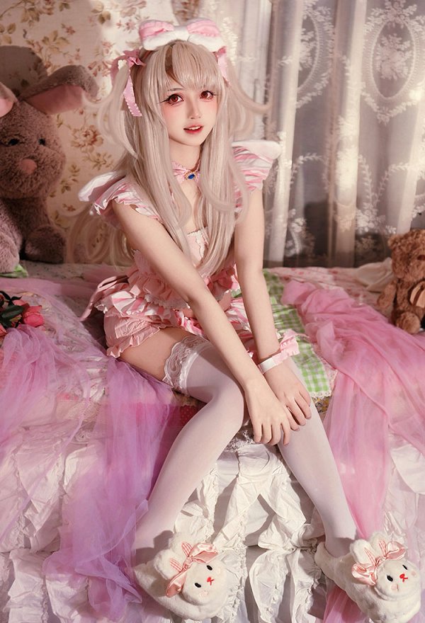 Fate/kaleid liner Prisma Illya Illya Cosplay Costume Kawaii Homewear Ruffles Short Top and Skort with Headband and Socks