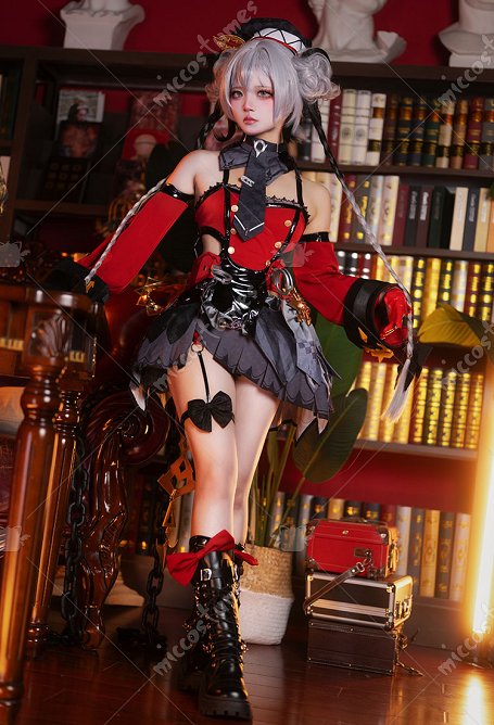 Genshin Impact Goth Girl Cosplay Kostüm kurzes Kleid und Shorts Hut Gürtel