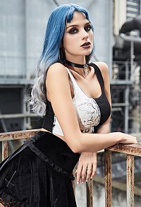 Woman Gothic Cool Dark Style Color Contrast Printed Sleeveless Vest Top Costume Outfit for Spring Summer