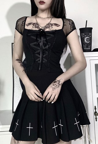 Sexy Dunkler Stil Bauchfreies Oberteil Quadratischer Kragen T-Shirt Perspektive  Ärme Criss Kreuz Seil Niedriger Kragen Top