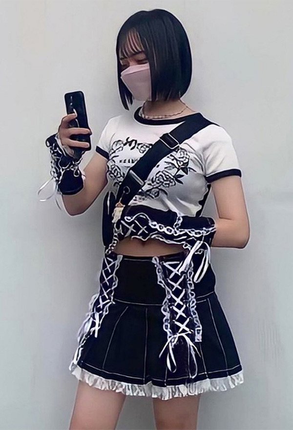Gothic Punk Style High-Waist Mini Skirt - Lace-up Ruffles Short