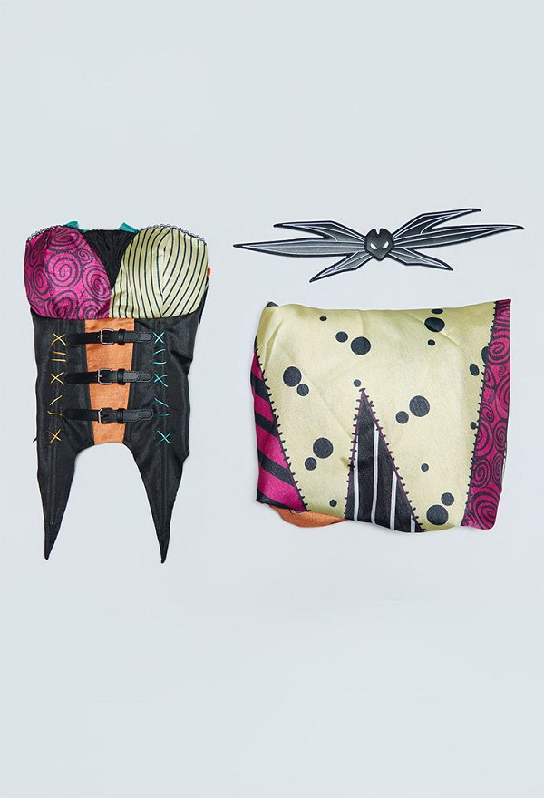 Pesadilla de Chrismas Sally Derivado Corset vestido colorido Patchwork Traje de hombro y falda larga con parche bordado