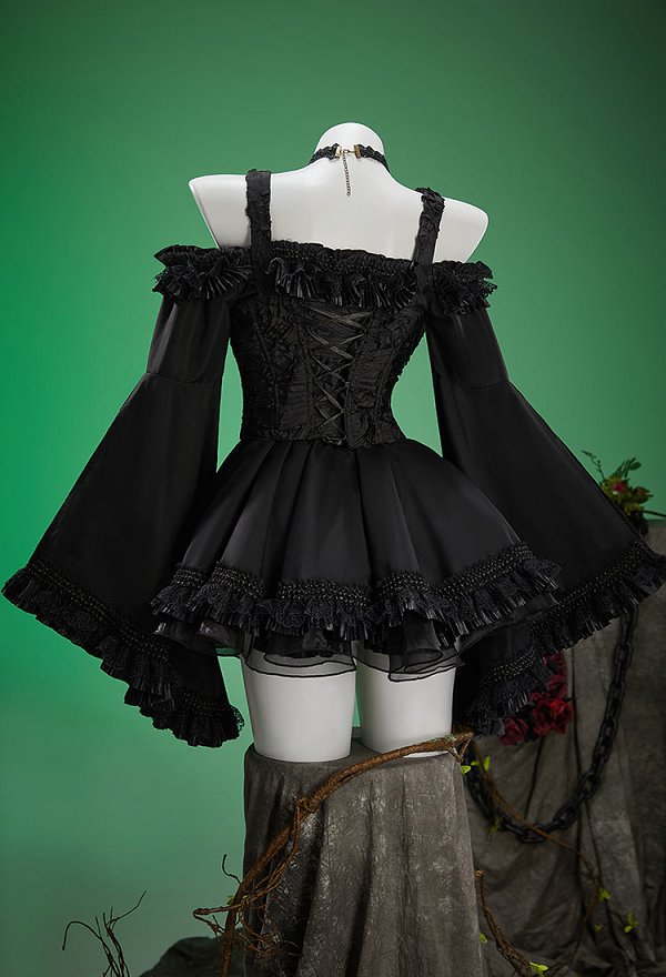 Ensemble gothique inspiré d'Elphaba dans Wicked robe à manches cloche et épaules dénudées avec corset et chapeau