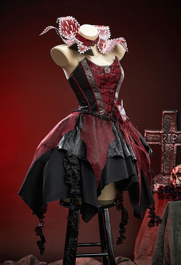 Stranger Things Petal-Head Dérivé Robe Gothique Noire et Rouge Asymétrique Épaules Dénudées Superposée avec Choker
