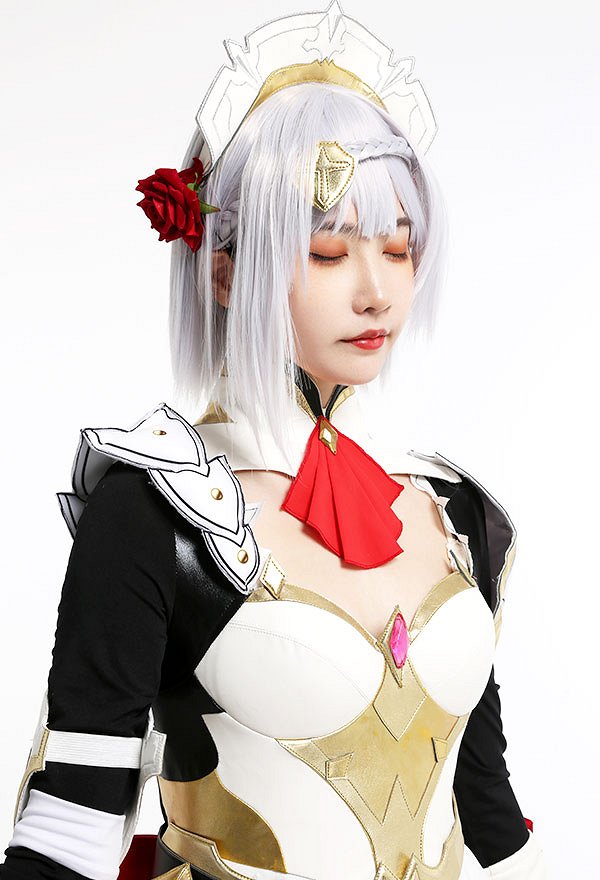 Genshin Impact Costume de Cosplay Noelle Set Complet avec Couronne de Tête Genshin Impact Costume de Cosplay Noelle Set Complet avec Couronne de Tête