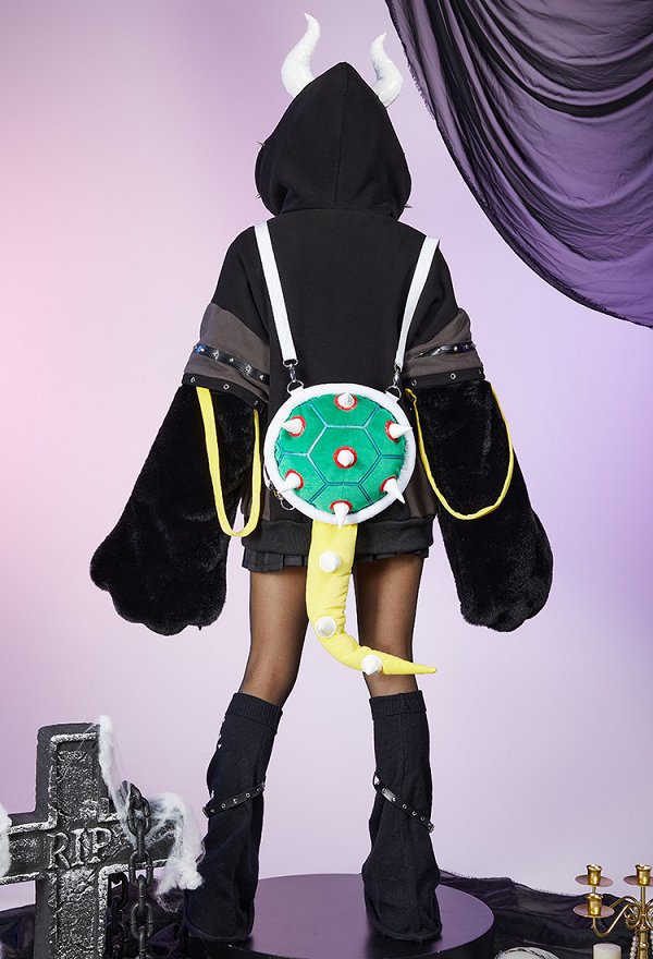 Hime Derivado Gótico Sudadera con capucha negra con diseño de bolso desmontable guantes de pata peluda y cola