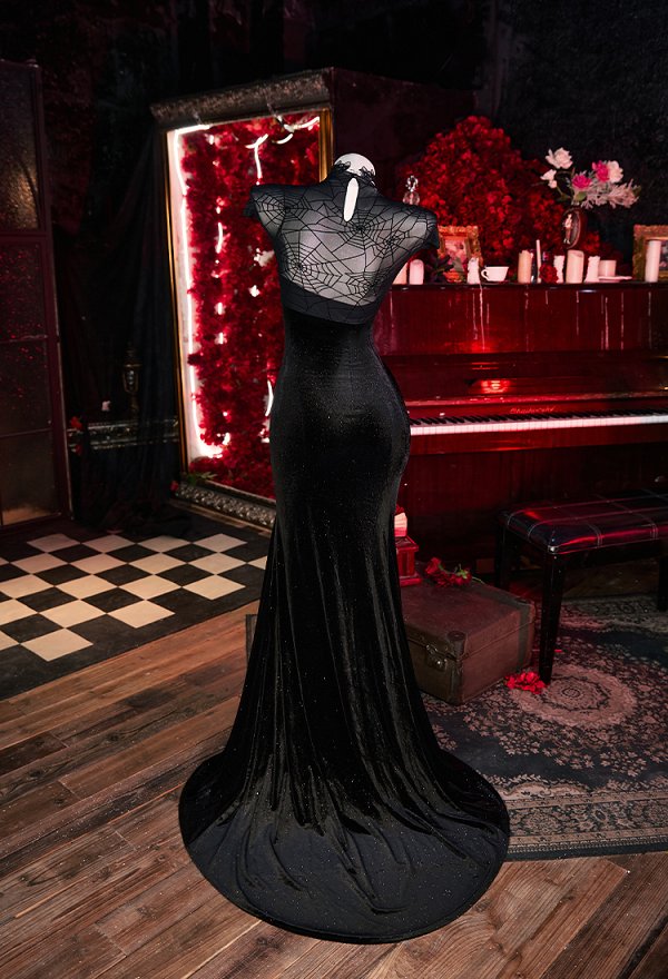 Versión Mejorada Disfraz de Cosplay de Mavis de Hotel Transylvania Vestido Estilo Nupcial con Velo y Choker Versión Mejorada Disfraz de Cosplay de Mavis de Hotel Transylvania Vestido Estilo Nupcial con Velo y Choker
