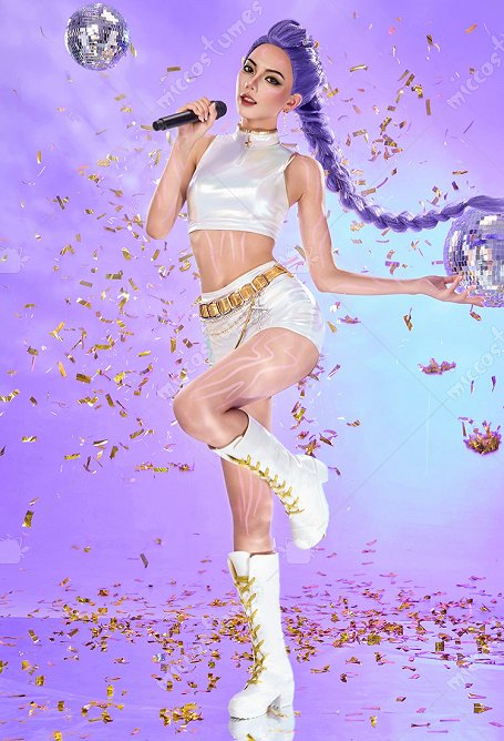 K-POP: Cazadoras de Demonios Cosplay Blanco Outfit de promoción Chaqueta y pantalón corto con cinturón y pendientes