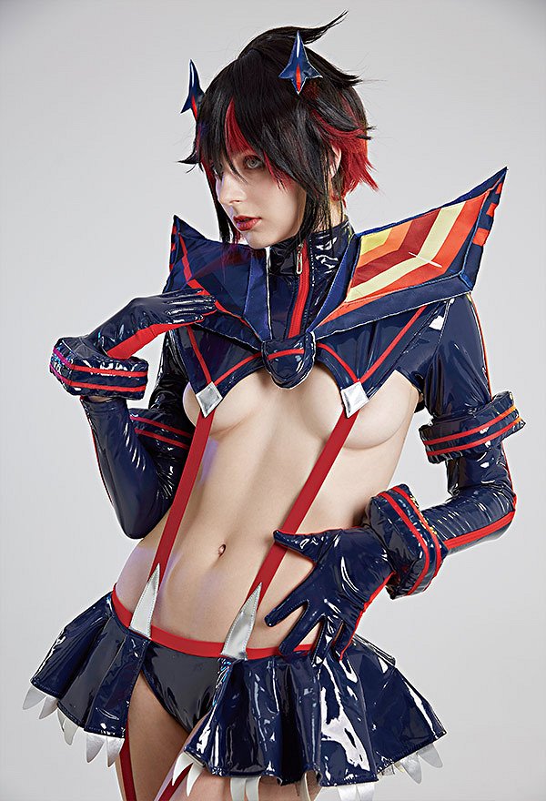 Kill la Kill Ryuko Matoi Hollow Out Bodysuit Cosplay Costume con Alas y Medias