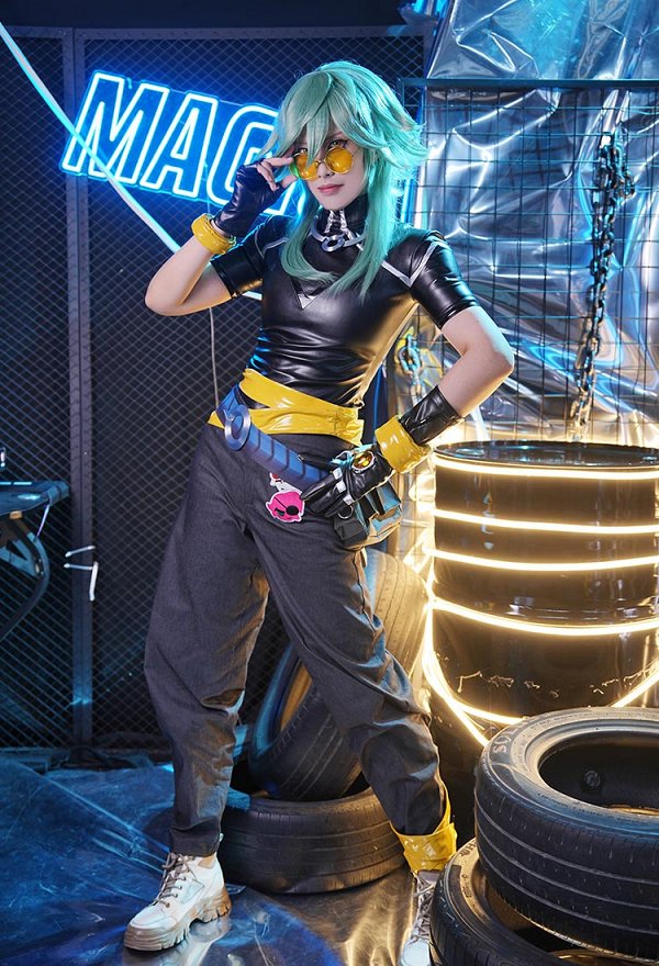 LOL Ezreal Cosplay Costume Short Sleeved Top and Long Pants with Waist Bag and Gloves