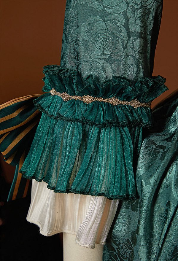 Lord of the Mysteries Audrey Hall Cosplay Costume Vintage Court-style Dress and Skirt with Girdle and Gloves