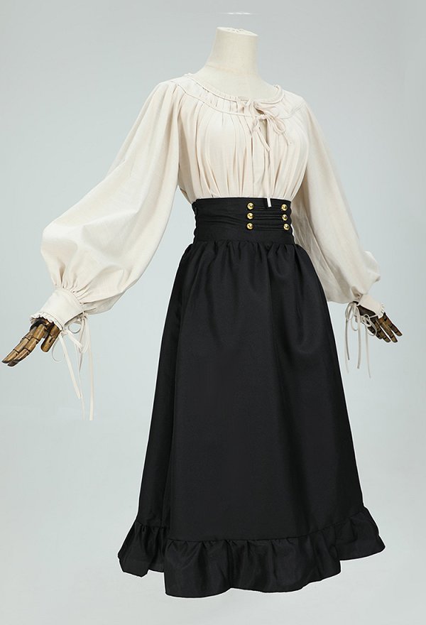 Camisa de señora medieval con pliegues en el borde y mangas anchas