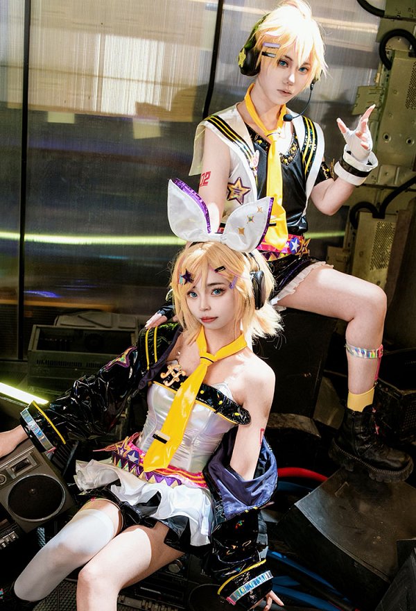 Premium Full Set Muse Dash Len Cosplay Costume Top Vest Set and Pants with Tie