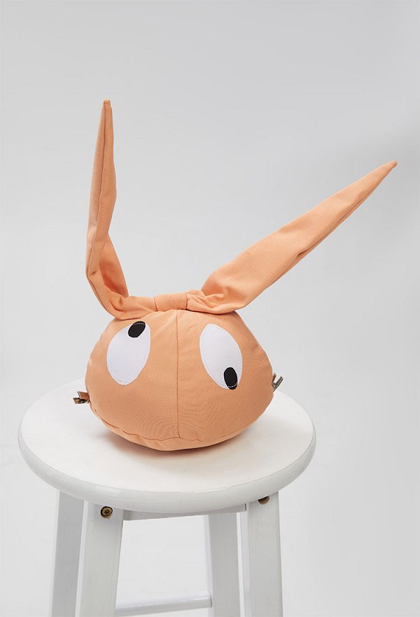 Monogatari Series Ononoki Yotsugi Cosplay Costume Puffy Sleeve Blouse and Skirt with Doll Head Accessory and Socks