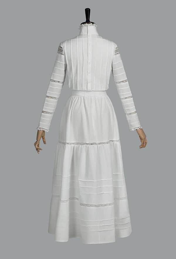 Medieval Renaissance Vintage Style Edwardian White Dress Set Gothic Sleeveless Lining Long Sleeve Top and Skirt