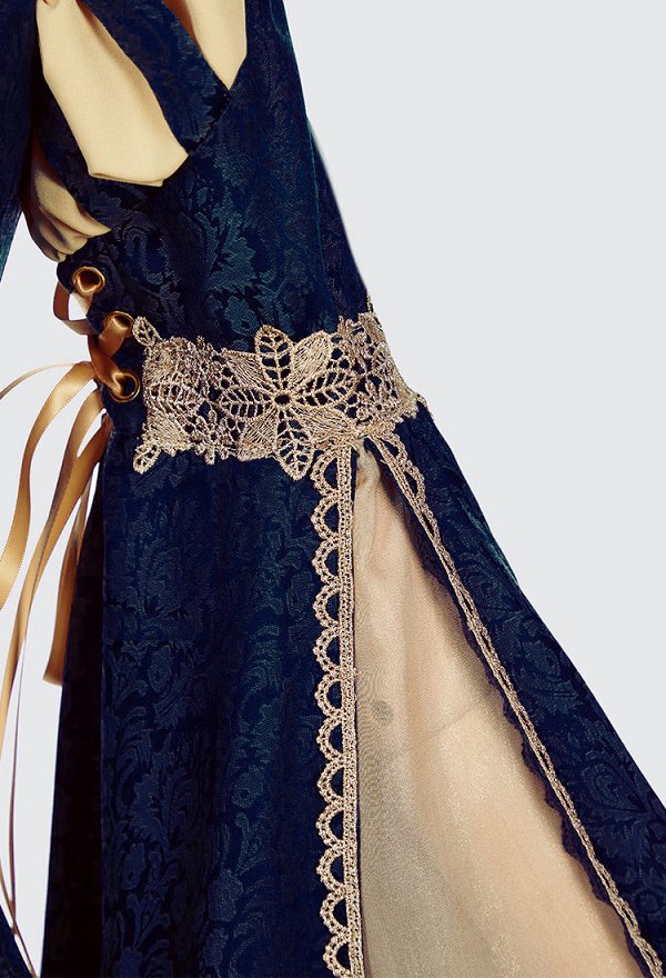 Daizbella Medieval Renaissance Court Dress Vintage Lace-Up Bell Sleeves Maxi Dress
