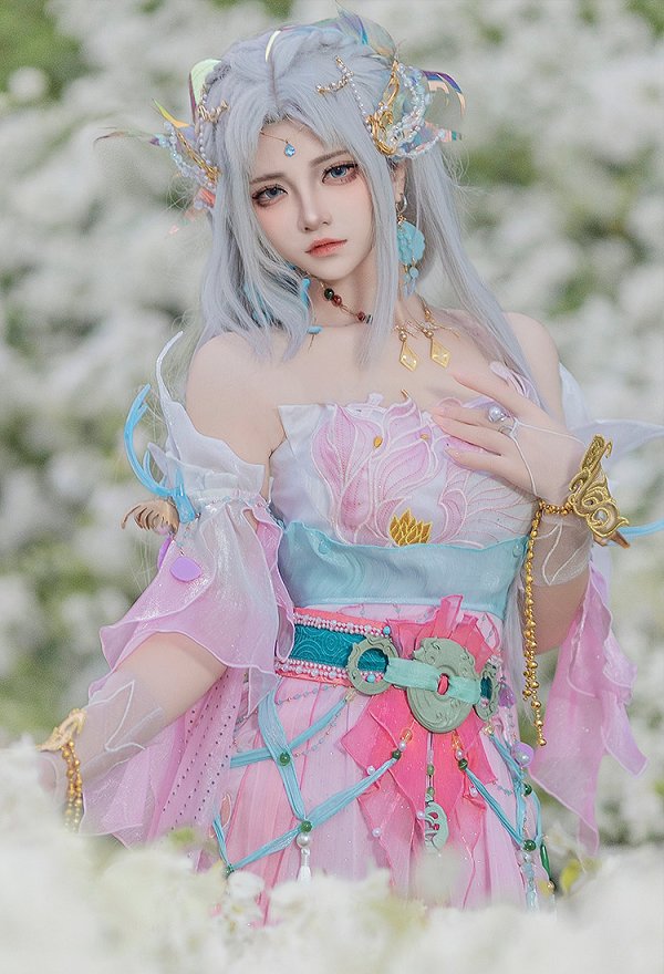 NARAKA: BLADEPOINT Justina Gu Cosplay Costume Dress with Sleeves