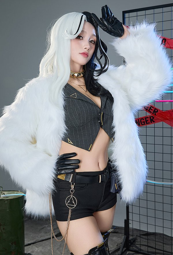 Goddess of Victory: Nikke Rosanna Cosplay Costume Top and Shorts with Jacket and Shawl