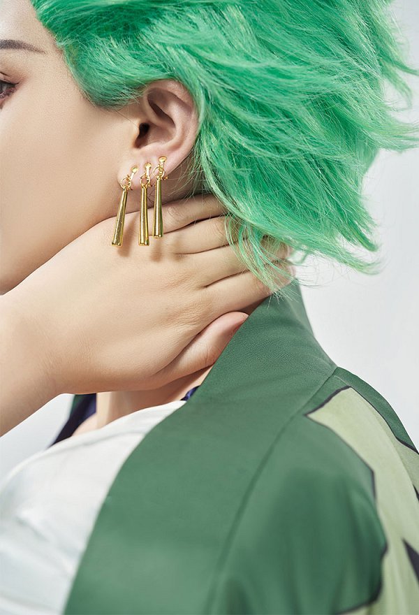 OP Zoro Cosplay Costume Kimono Robe and Belt with Earrings
