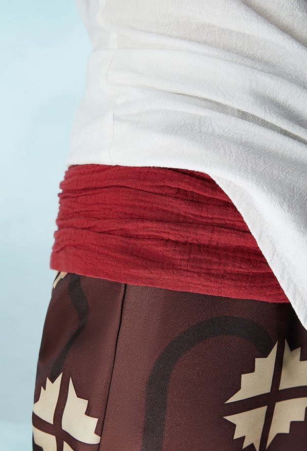 OP Shanks Disfraz de Cosplay Combina Una Camisa y Unos Pantalones con Un Cinturón y Una Capa
