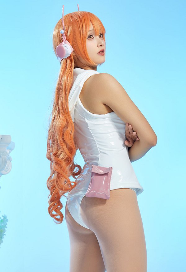 OP Egghead Nami Disfraz de Cosplay Chaleco con Capucha y Pantalones Triangulares Combinados con Riñonera y Pulsera