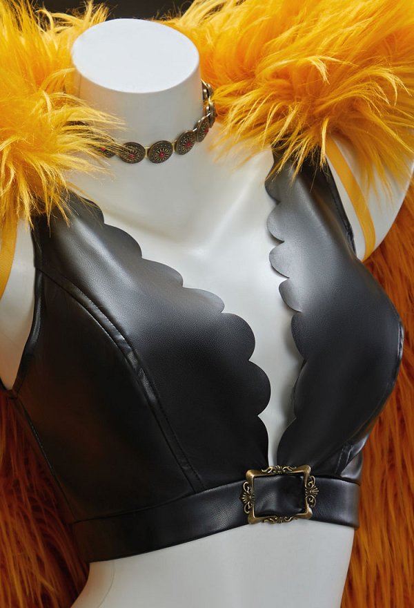 One Piece Nami Cosplay Chaleco y falda con capa y calentadores de piernas One Piece Nami Cosplay Chaleco y falda con capa y calentadores de piernas