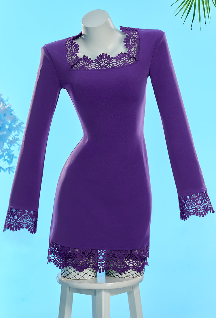 Längere Version des Robin Cosplay Kostüms Langarmkleid mit eckigem Ausschnitt und Spitze