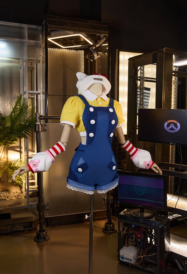 OW Juno Anime Doll Collab Skin Cosplay Costume Top and Overalls with Hat and Leg Warmers