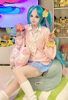 Vocal Disfraz de Cosplay Camisa y Falda a Cuadros Combinados Con Blusa y Bolso Vocal Disfraz de Cosplay Camisa y Falda a Cuadros Combinados Con Blusa y Bolso