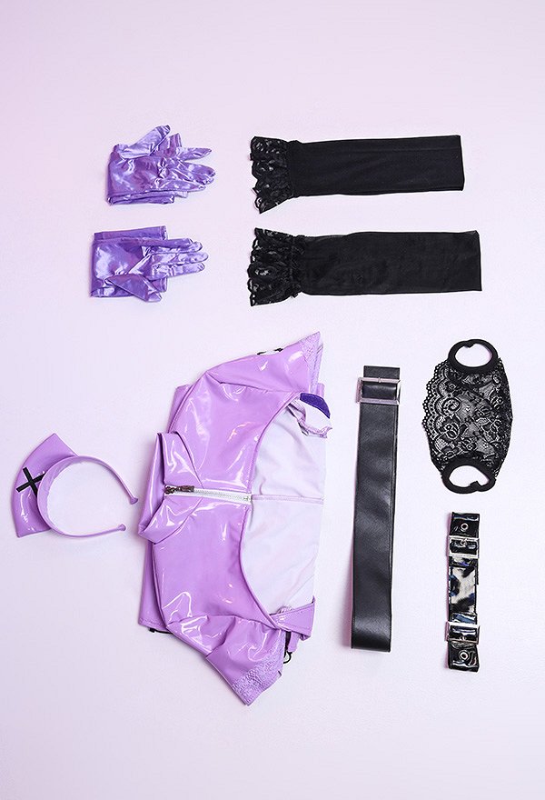 Disfraz de Enfermera Sexy Púrpura de Halloween con Cinturón y Máscara Facial Vestido con Cordones de Estilo de Pecho Abierto