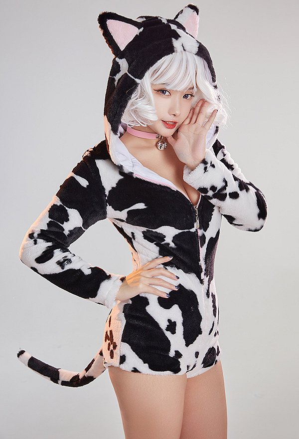 Kawaii Fluffy Bodycon Romper Pajama Black White Cow Pattern Long Sleeve Zipper Bodycon Jumpsuit Sleepwear with Choker Socks and Tail
