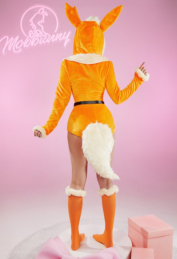 PM Derivado Sexy Lencera de Peludo con Capucha, Calcetines y Cinturón
